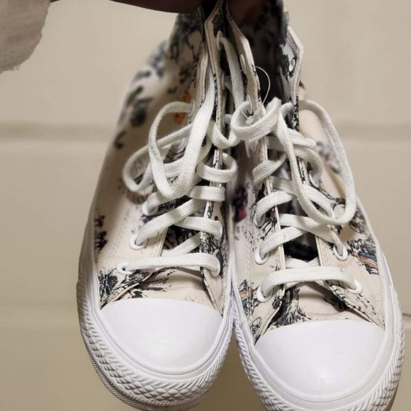 Converse - Picture 2 of 5